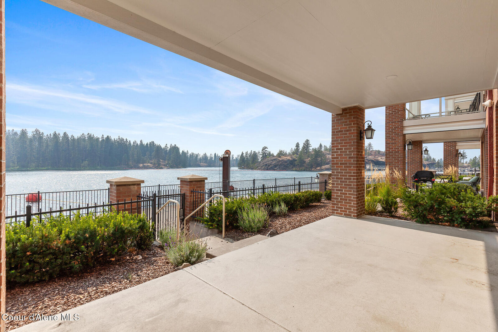 Property Photo:  355 W Waterside Dr #103  ID 83854 