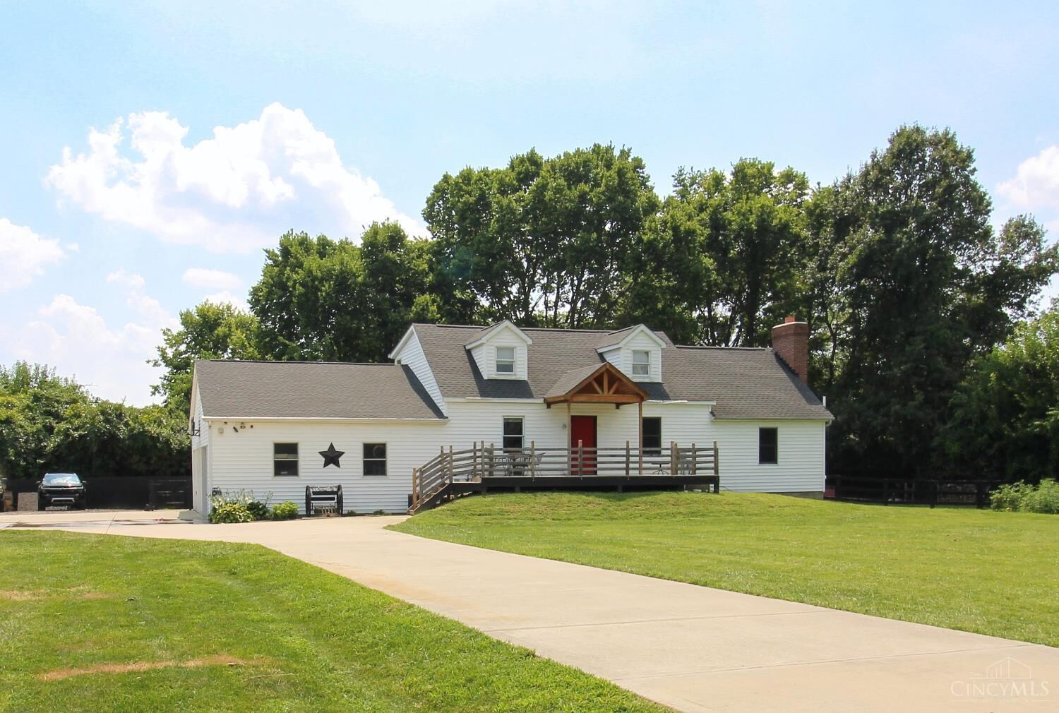 Property Photo: 3339 W St Rt 63 OH 45036