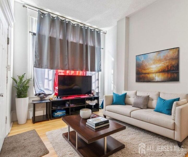 Property Photo:  302 W 302 Street 1  NJ 08618 