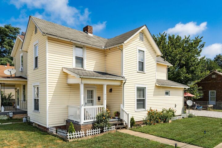 Property Photo: 404 Garfield Avenue OH 43130