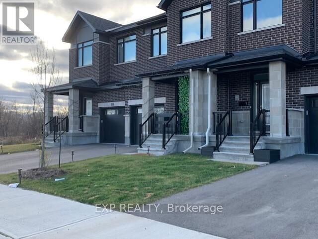 Property Photo: 814 Mochi Circle ON K2J 6Y9
