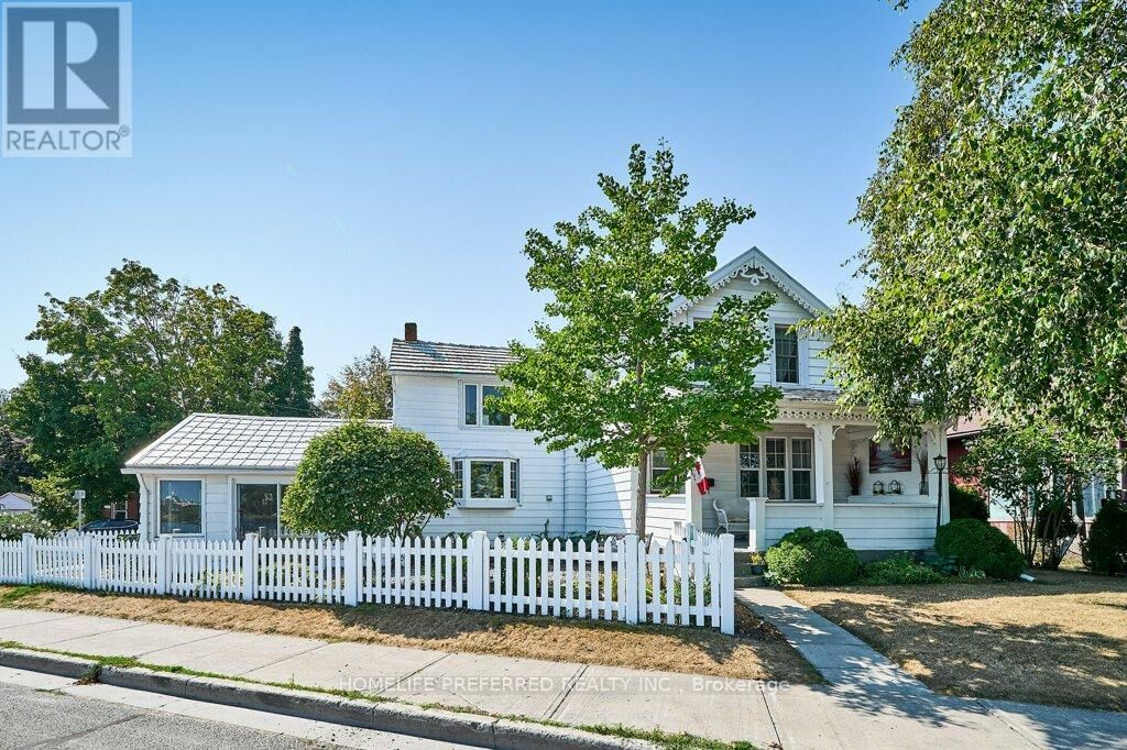 Property Photo: 157 Crescent Street ON K9J 2G4