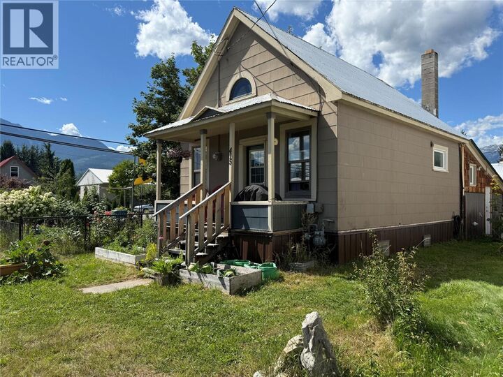415 Downie Street  Revelstoke BC V0E 2S0 photo