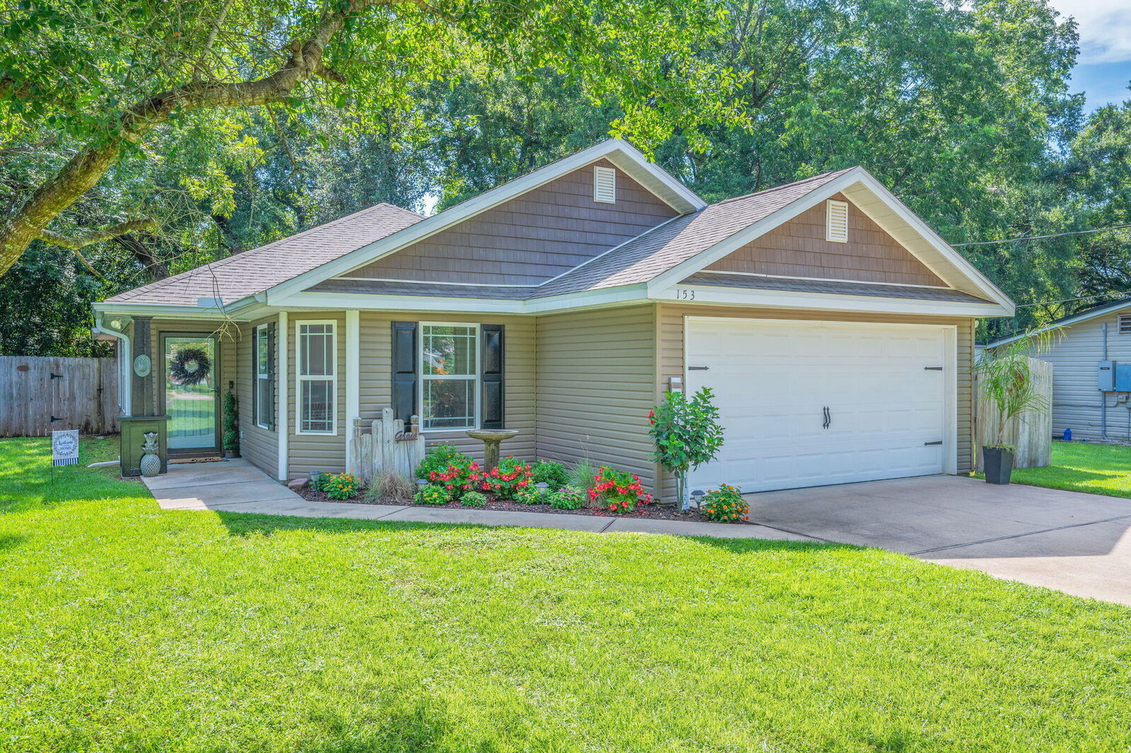 Property Photo:  153 Shady Lane  FL 32536 