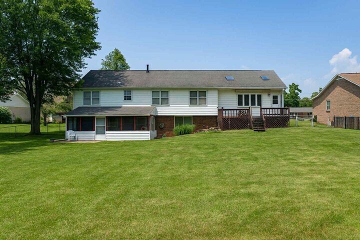 Property Photo: 466 Sunnyside Avenue PA 16335