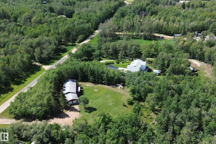 Property Photo: 52152 Rge Road 225 253 AB T8C 1C6