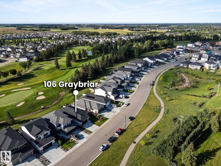 Property Photo: 106 Graybriar Drive AB T7Z 0M7