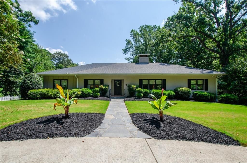 Property Photo: 191 Chamlee Lane GA 30114