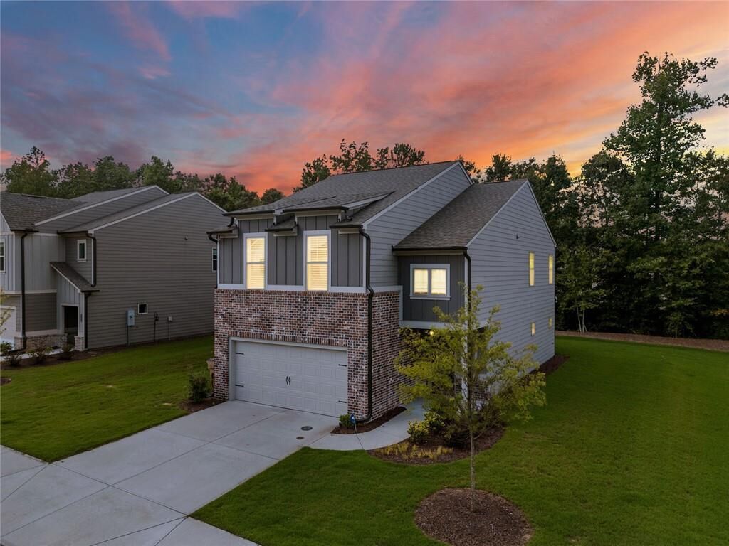 Property Photo:  2945 Vinca Drive  GA 30519 