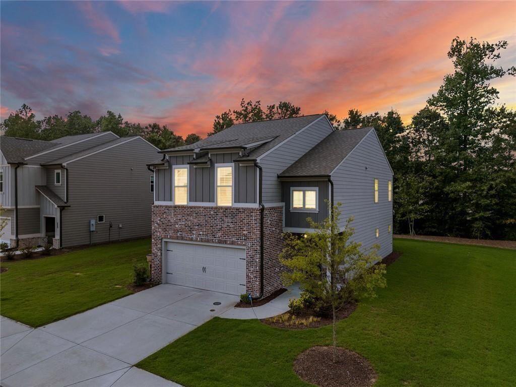 Property Photo: 2945 Vinca Drive GA 30519
