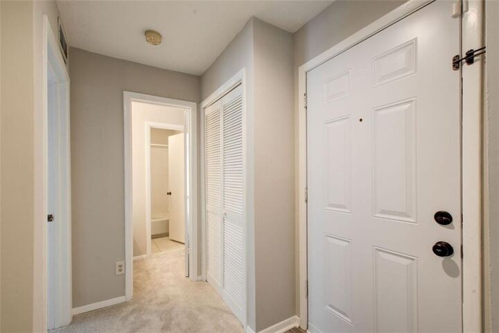 Property Photo:  805 Tuxworth Circle  GA 30033 