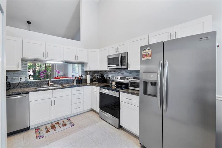 Property Photo:  6344 Long Key Ln  FL 33472 