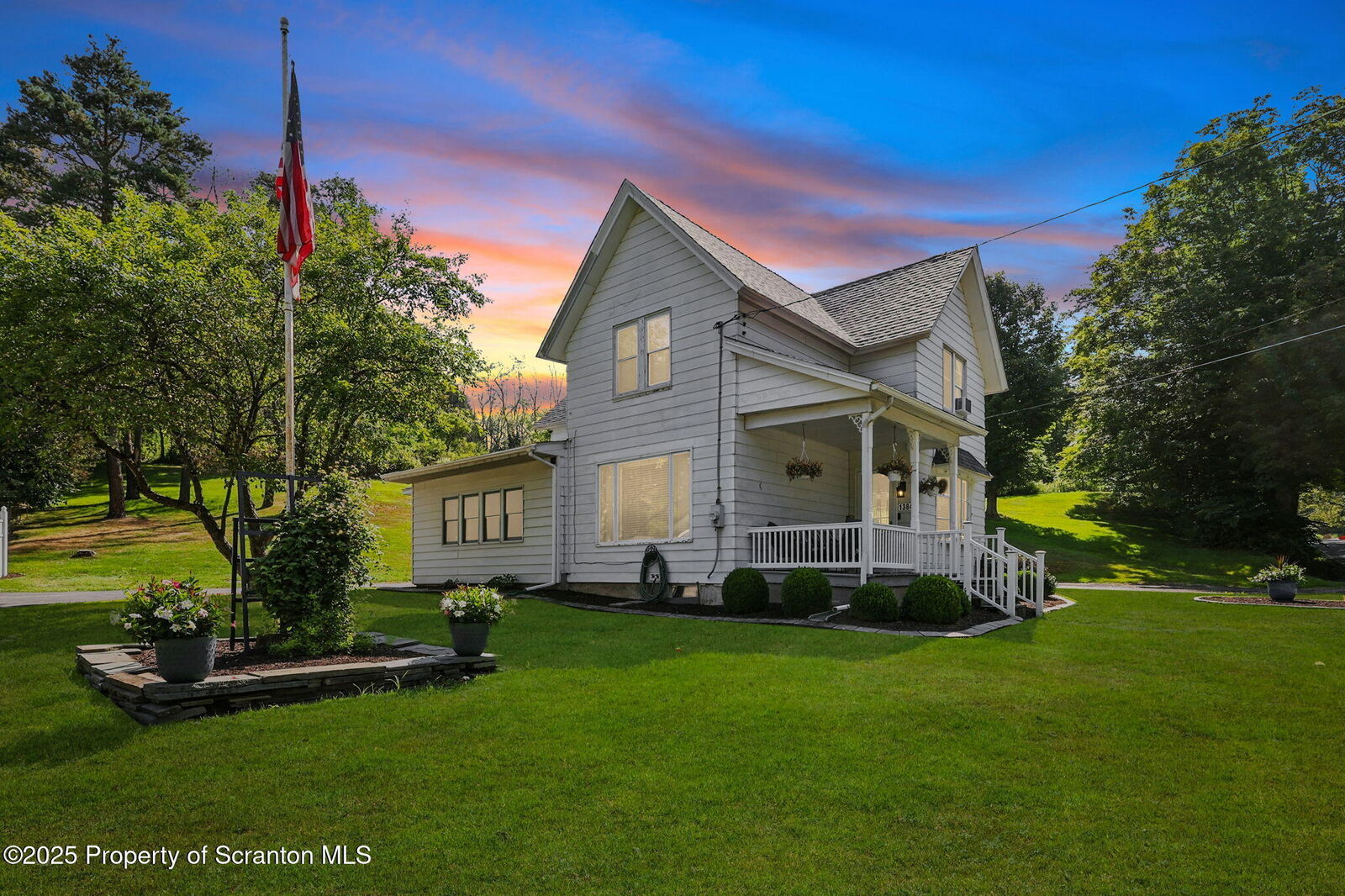 Property Photo: 1384 State Route 106 PA 18407