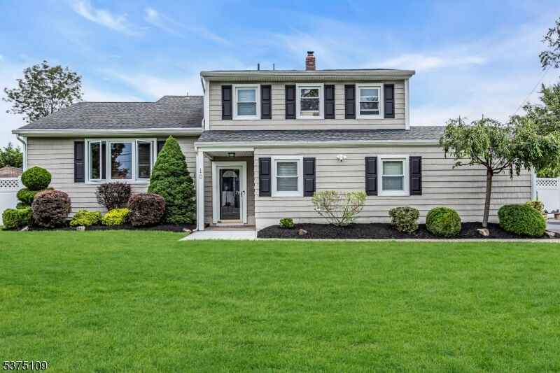 Property Photo:  10 George St  NJ 07080 
