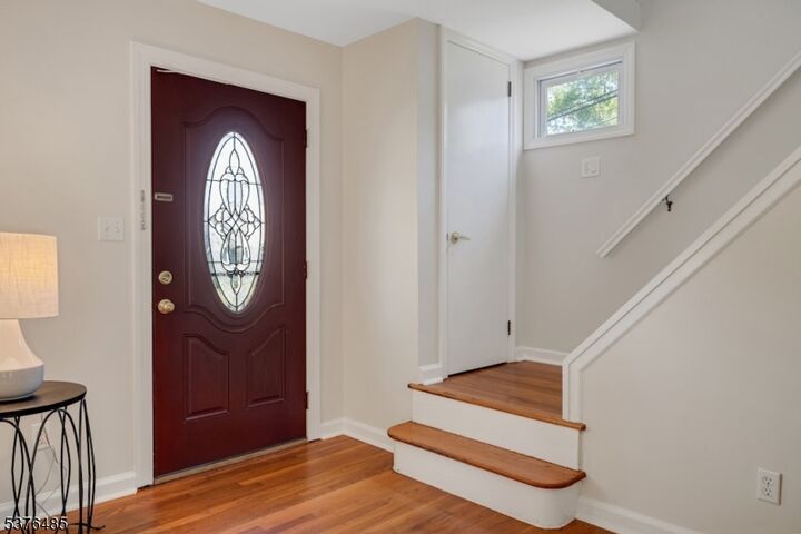 Property Photo:  27 Anderson Pkwy  NJ 07009 