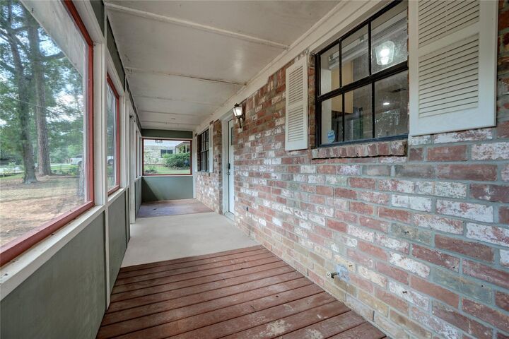 Property Photo:  4811 Holly Lane E  TX 77316 