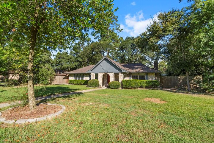 Property Photo: 15410 Cardinal Trail TX 77302