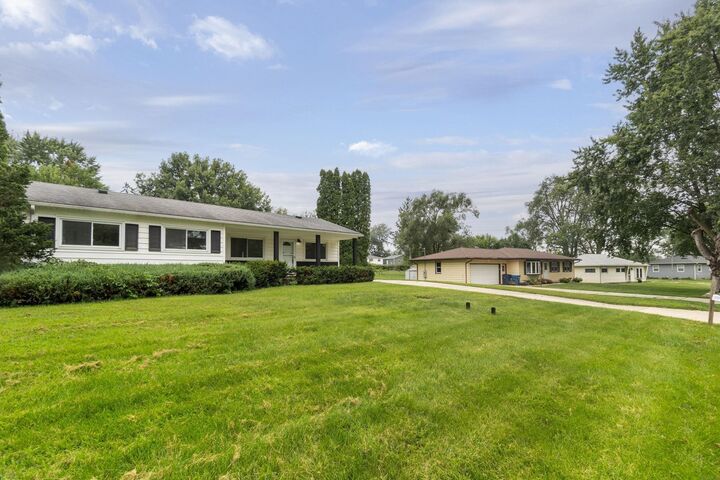 Property Photo: 4013 Midway Drive IA 50701