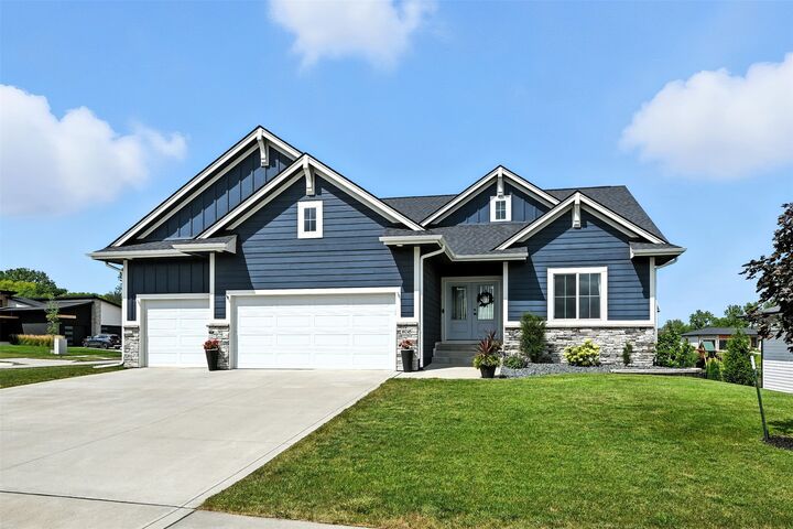 Property Photo: 10245 Rhaenys Road IA 50266
