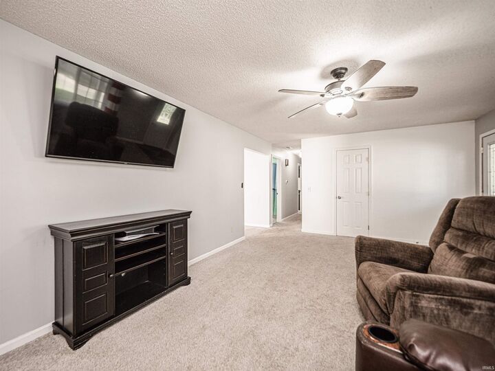 Property Photo:  4621 Meadow Lane  IN 47638 