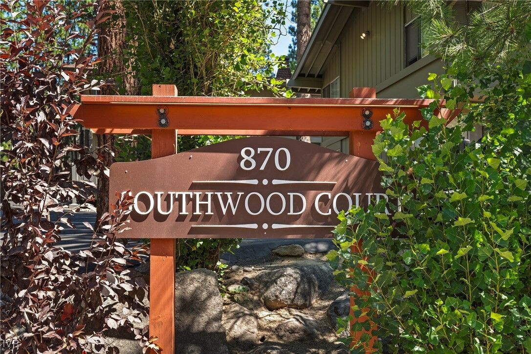 Property Photo: 870 Southwood Boulevard 7 NV 89451