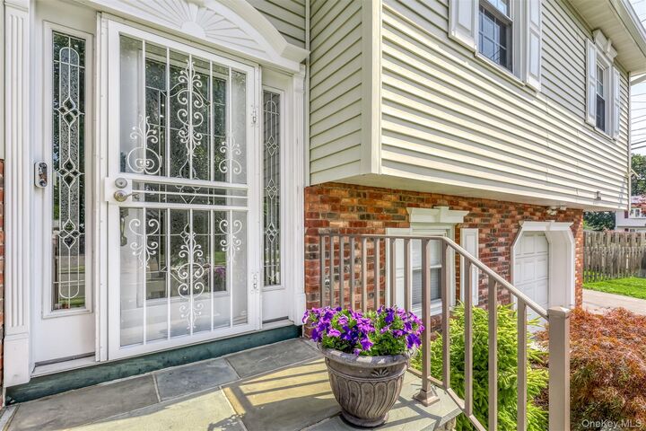 Property Photo:  2 McGovern Drive  NY 10923 