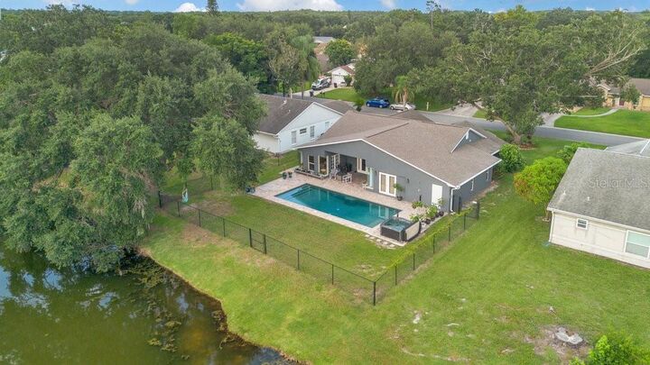 Property Photo:  1308 Wood Lake Circle  FL 34772 