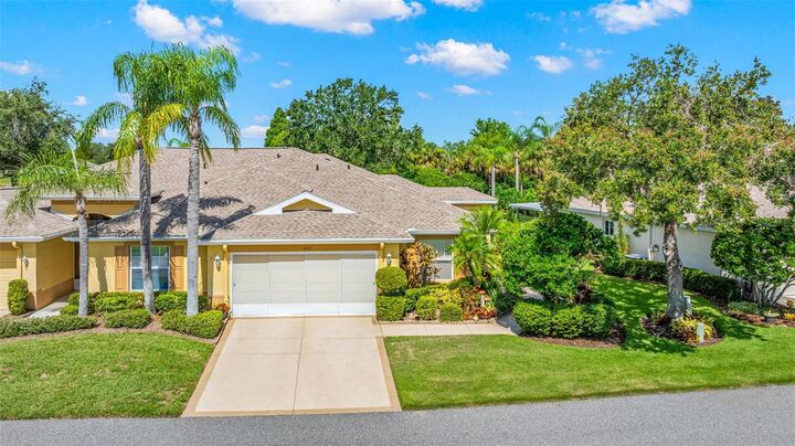 Property Photo: 1212 Corinth Greens Drive 5 FL 33573