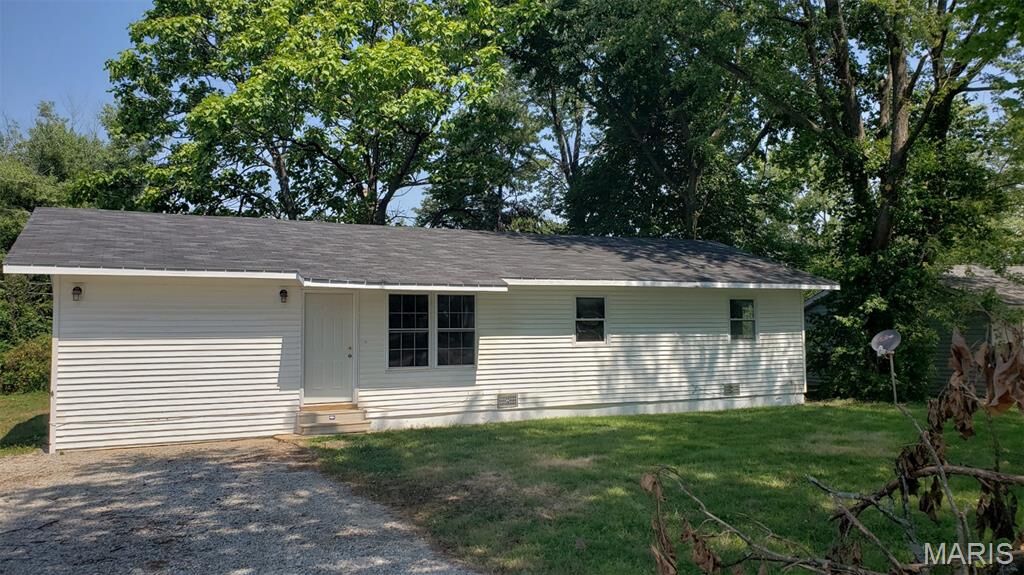 Property Photo:  2019 Birch Lane  MO 65453 
