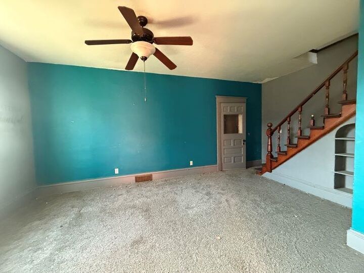 Property Photo: 402 NW 1st St ND 58730