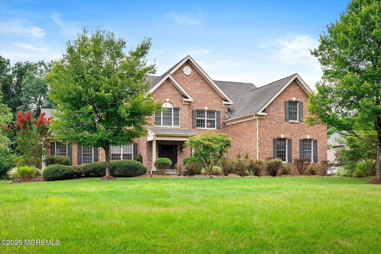 Property Photo:  6 Sleepy Hollow Court  NJ 08501 
