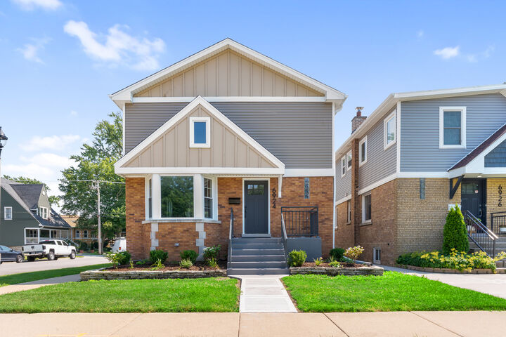 6924 34th Street  Berwyn IL 60402 photo