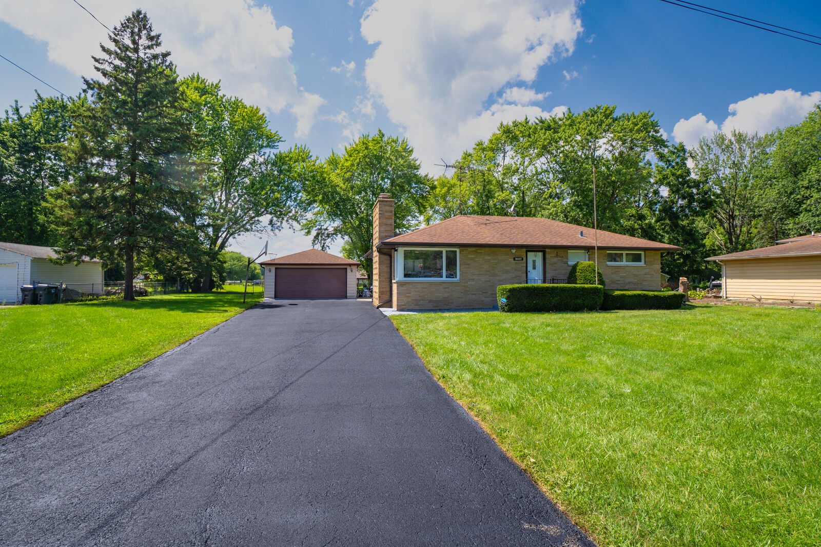 Property Photo: 38402 N Russell Avenue IL 60087