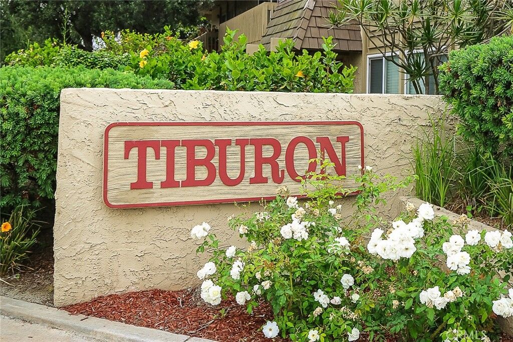 Property Photo: 10337 Elk River Court CA 92708