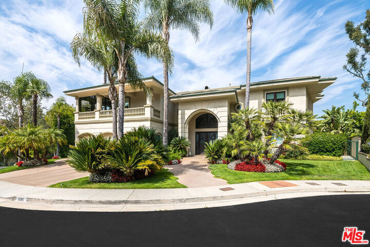 Property Photo: 12145 Summit Court CA 90210