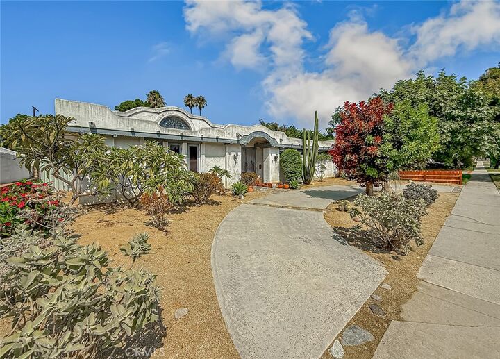 Property Photo: 8835 Monogram Avenue CA 91343