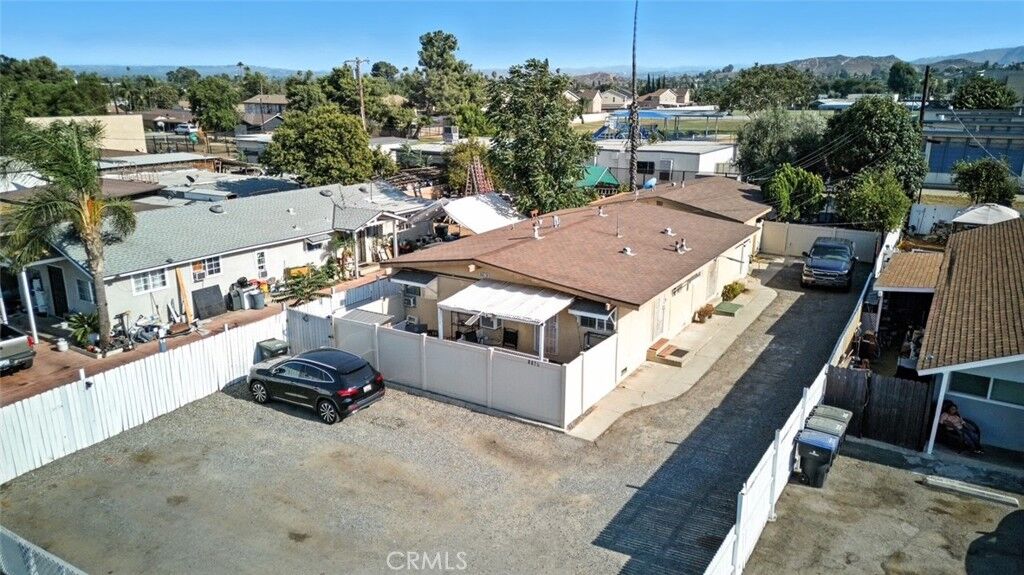 Property Photo:  8876 Cypress Avenue  CA 92503 