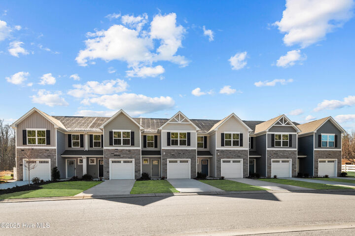 2503 Lambsberry Circle  Elizabeth City NC 27909 photo