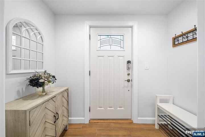 Property Photo:  322 E Midland Avenue  NJ 07652 