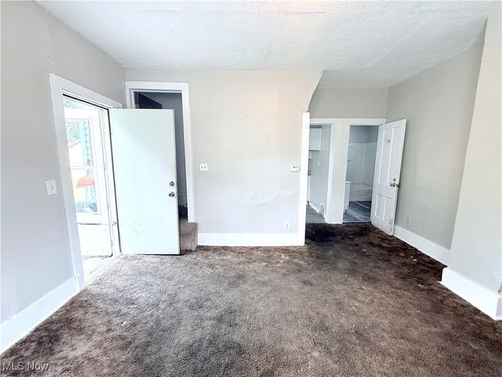 Property Photo:  1511 2nd Street NE  OH 44704 