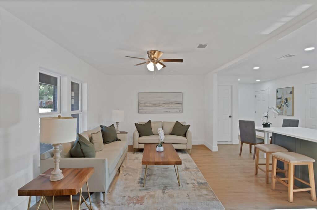 Property Photo: 552 Norwood Drive TX 76053