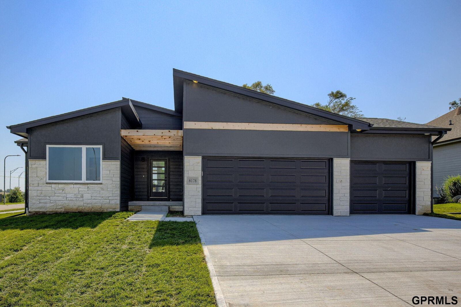 Property Photo: 8178 S 185 Street NE 68136