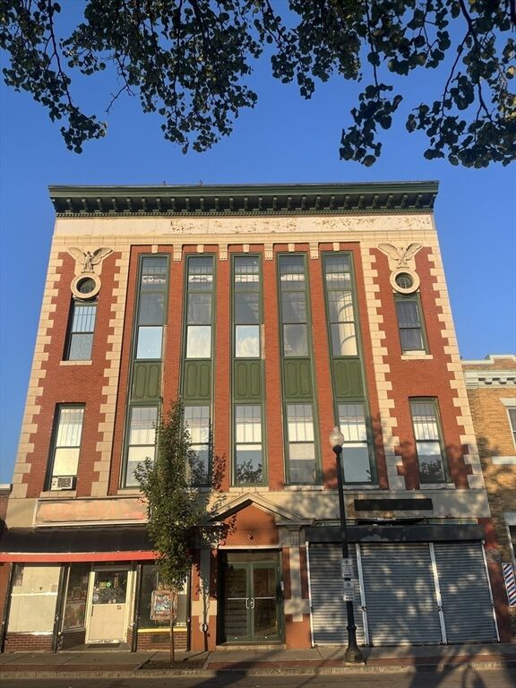 Property Photo:  202 Broadway 33  MA 01841 