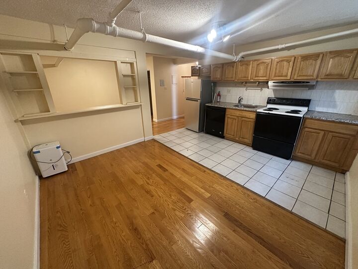 313 Summit Ave 13  Boston MA 02135 photo