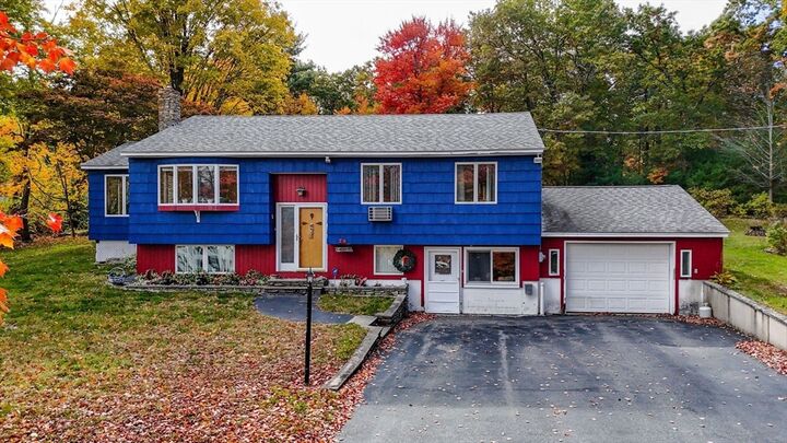 Property Photo:  28 Ledge Rd  NH 03076 