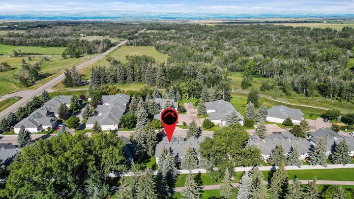 Photo de la propriété: 116 Baker Creek Drive SW AB T1V 1V6