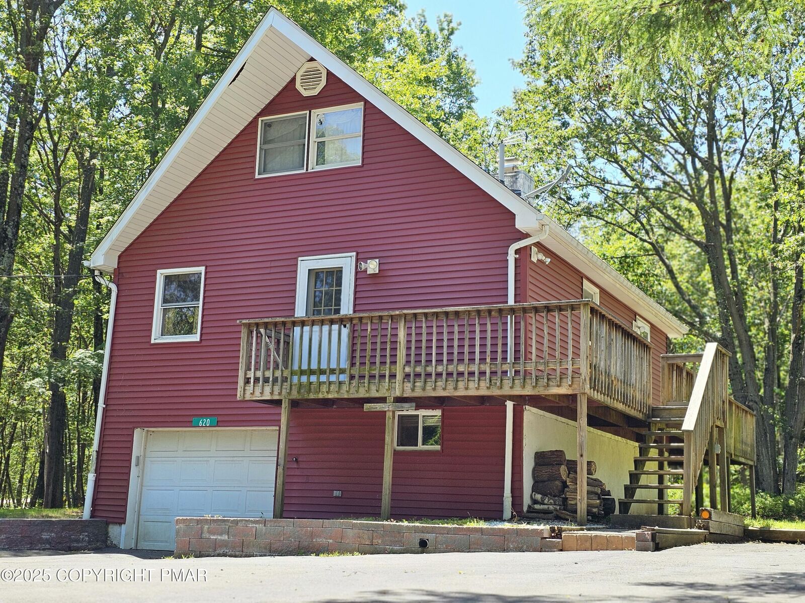 Property Photo:  620 Sullivan Trail  PA 18334 