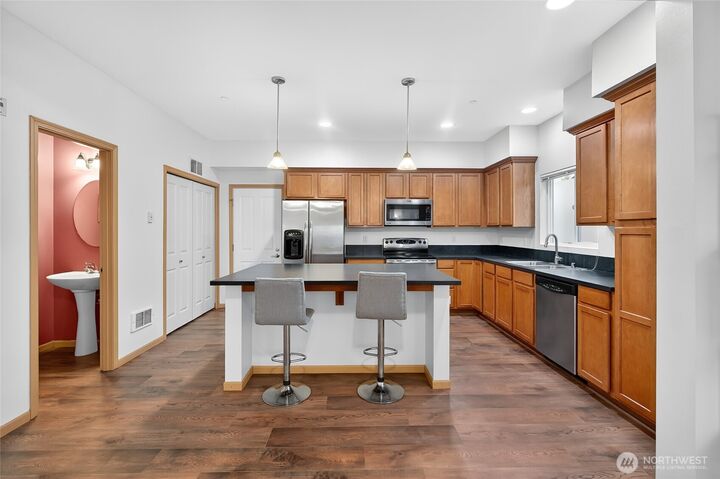 4674  Wade Street 102  Bellingham WA 98226 photo