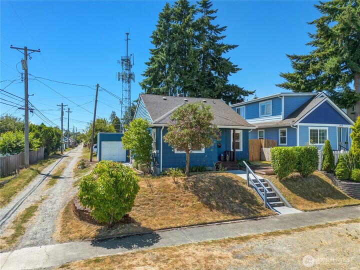 Property Photo: 1614 S 14th Street WA 98405