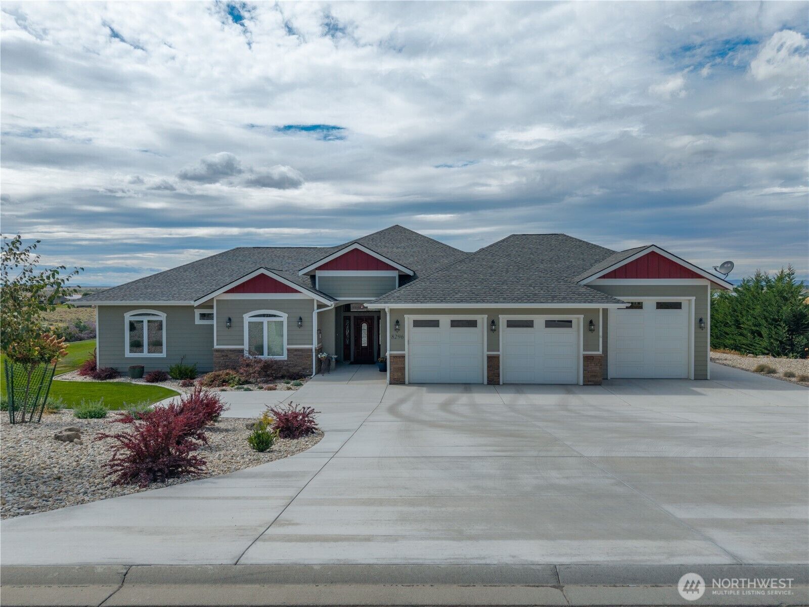 Property Photo: 8296 SE Dune Lake Road WA 98837